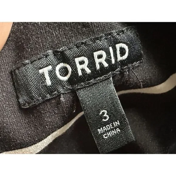 TORRID‎ Black and White Stripe Pull On Pencil Skirt Size 3 - Picture 8 of 9